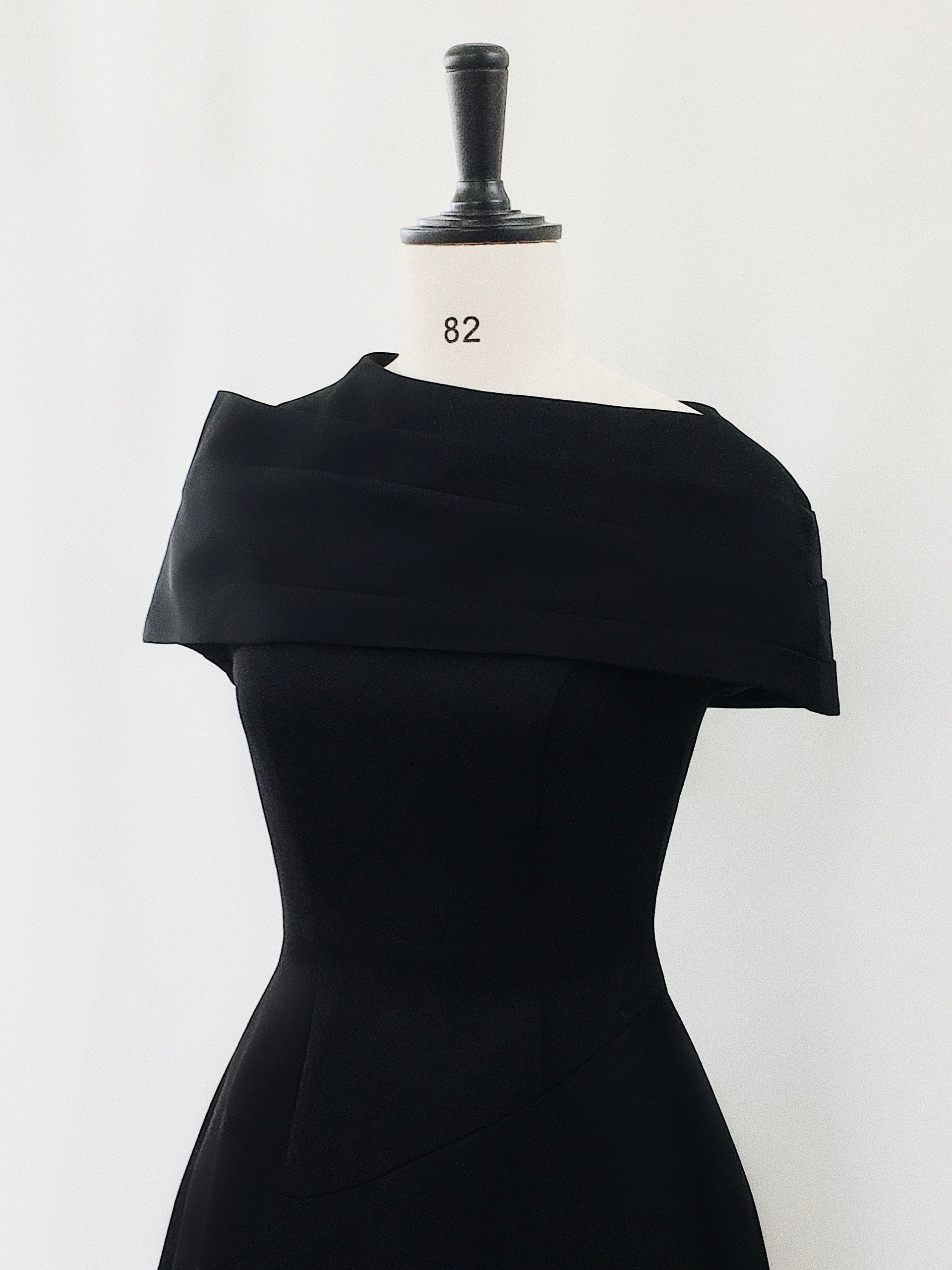 Shoulder Cover Dress– Eegen Studio